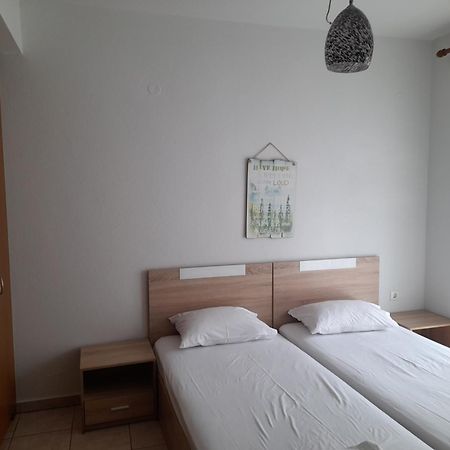 Apartament Athina'S House By The Sea Néa Péramos Zewnętrze zdjęcie